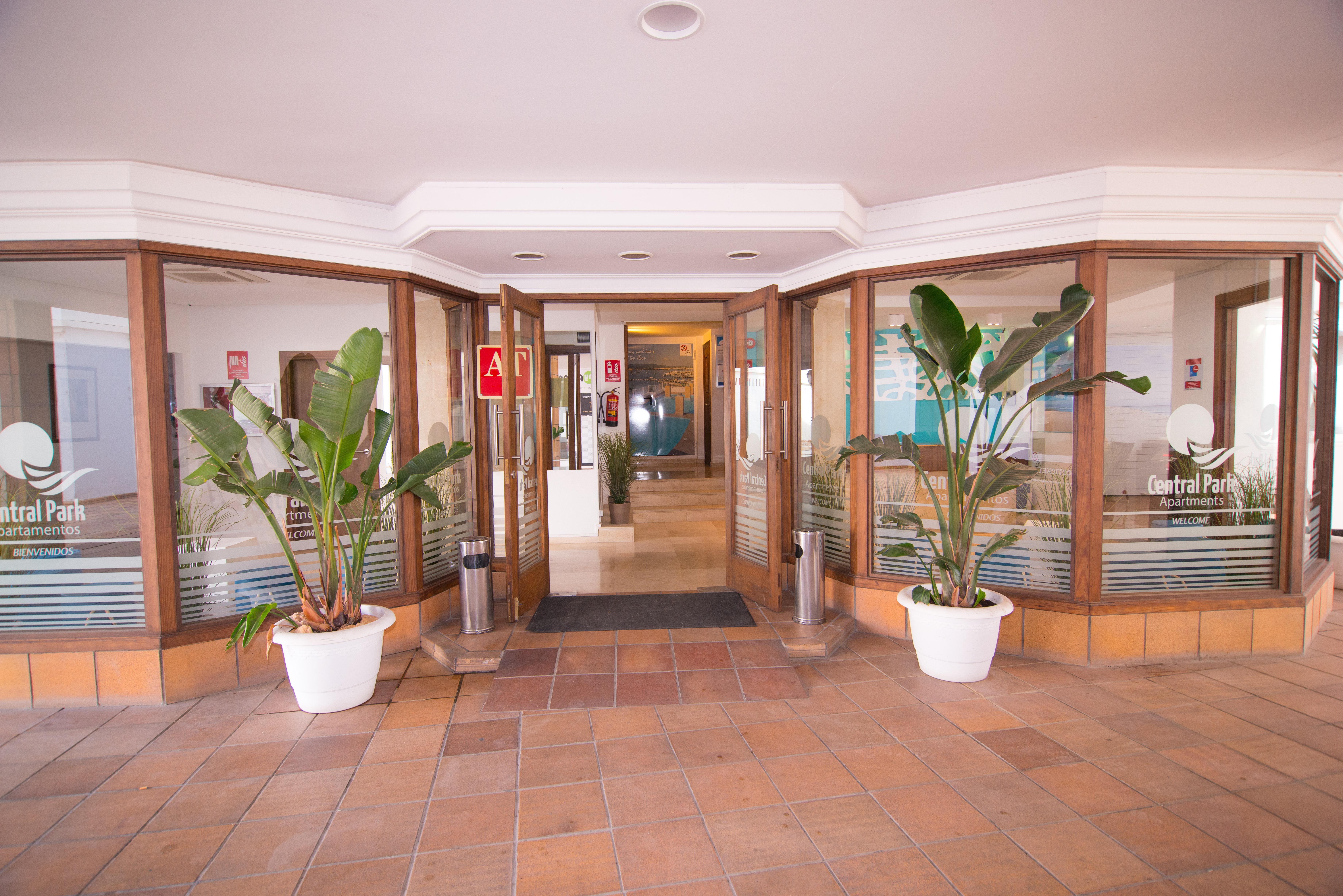 Sunside Ibiza Studios - Only Adults- Formerly Known As Central Park San Antonio  Eksteriør bilde