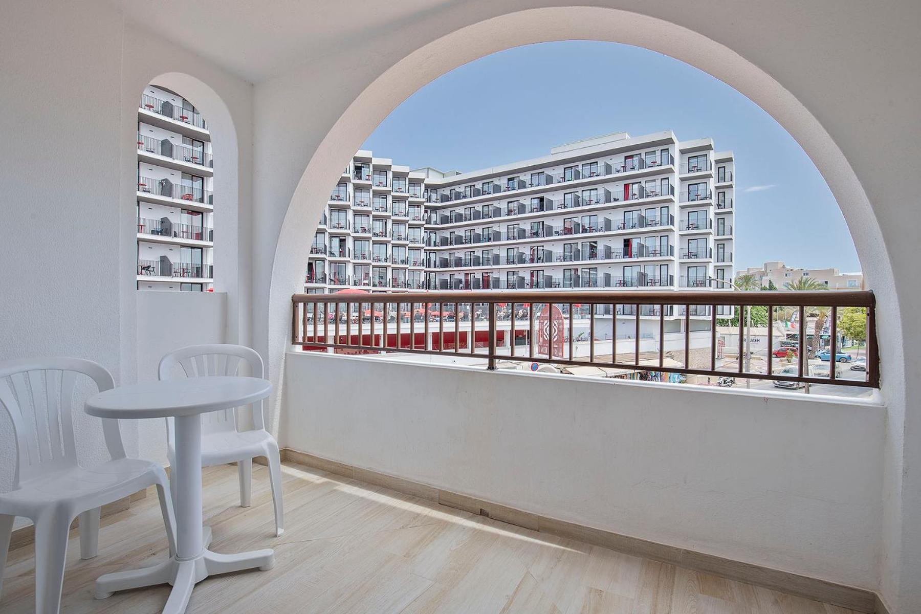 Sunside Ibiza Studios - Only Adults- Formerly Known As Central Park San Antonio  Eksteriør bilde