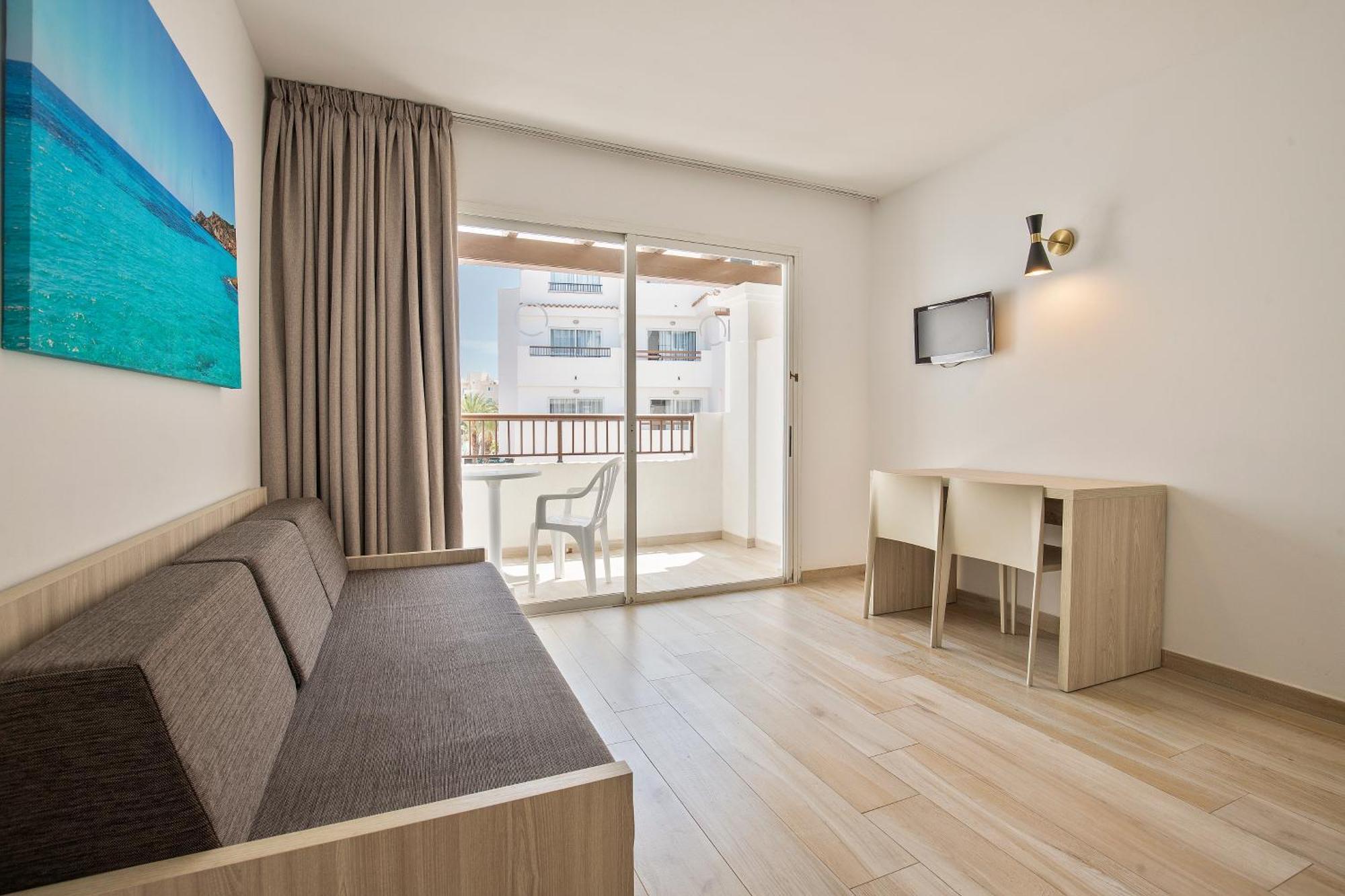 Sunside Ibiza Studios - Only Adults- Formerly Known As Central Park San Antonio  Eksteriør bilde