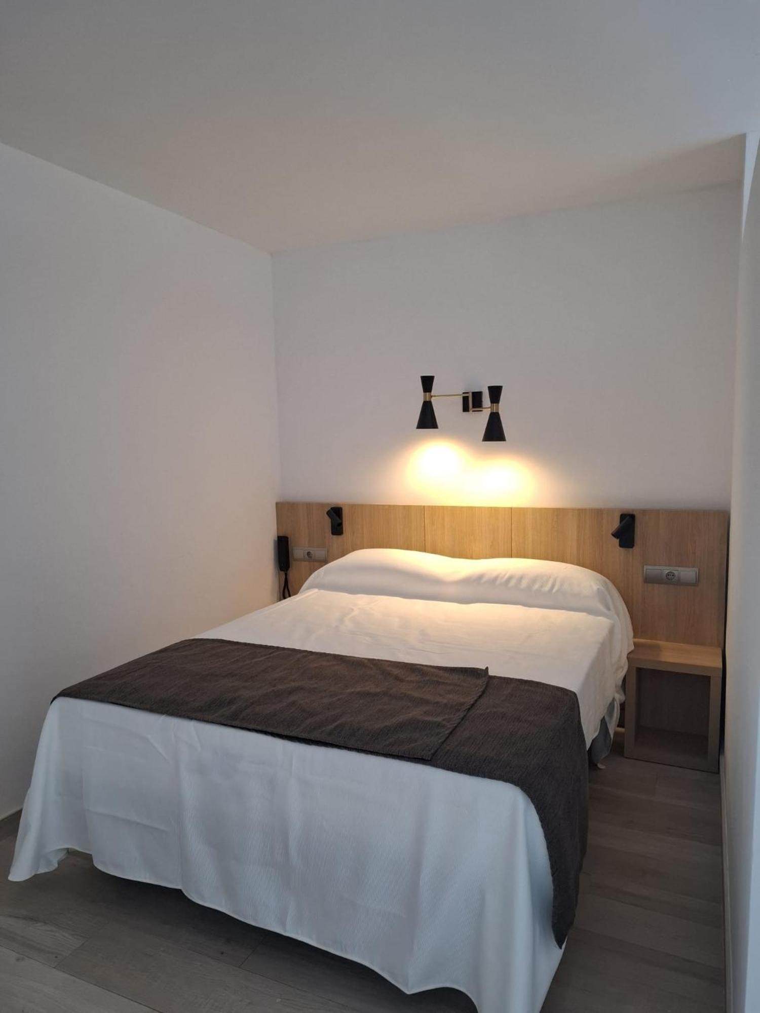 Sunside Ibiza Studios - Only Adults- Formerly Known As Central Park San Antonio  Eksteriør bilde
