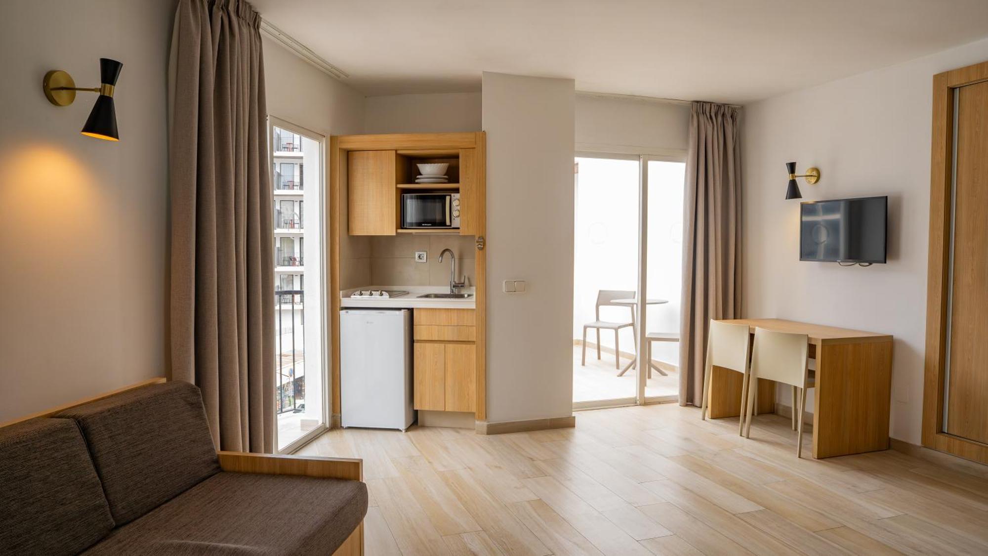 Sunside Ibiza Studios - Only Adults- Formerly Known As Central Park San Antonio  Eksteriør bilde