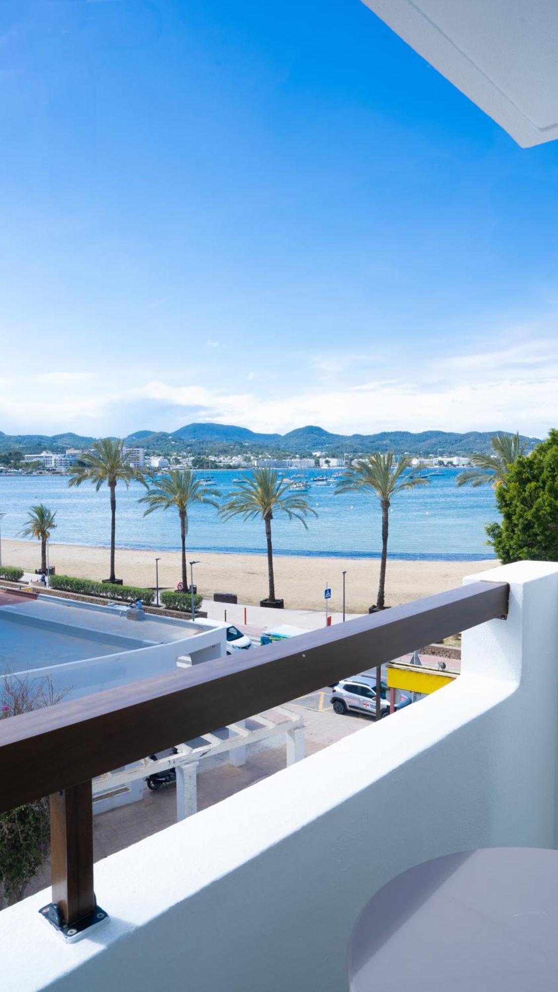 Sunside Ibiza Studios - Only Adults- Formerly Known As Central Park San Antonio  Eksteriør bilde